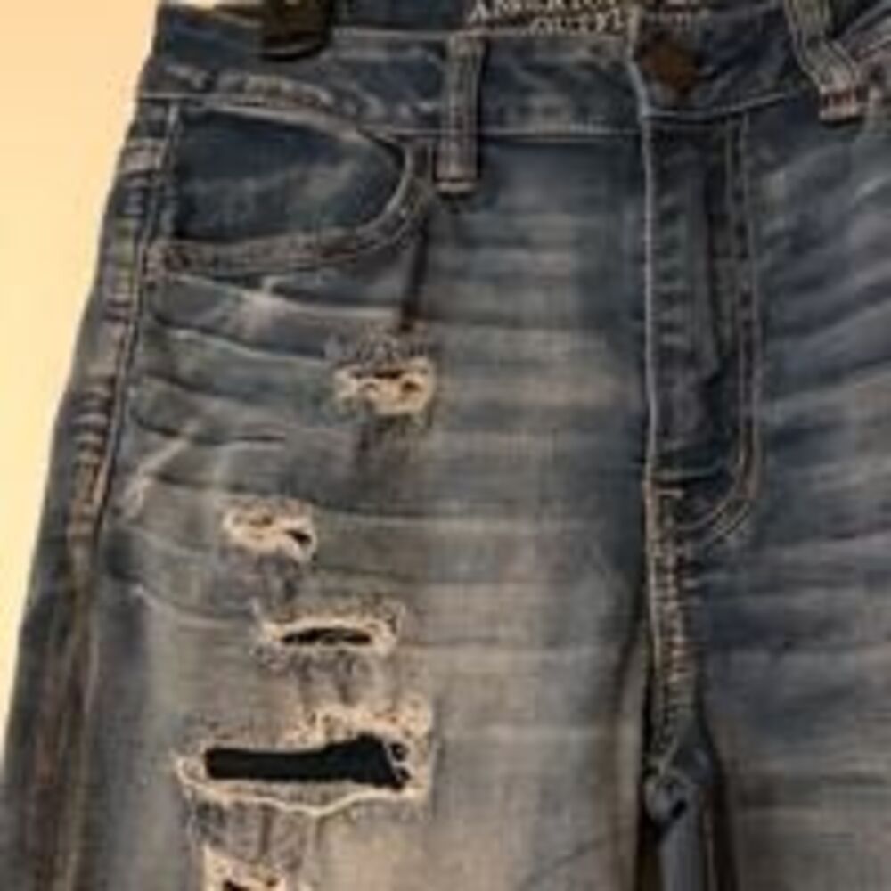Women’s American Eagle super stretch jeans distressed destroyed sz 8 cropped 29 - Picture 4 of 10